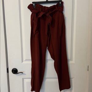 Athleta Paper Bag Skyline Pant Brick Red 8 Featherlight fabric!